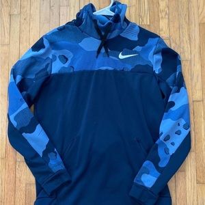 Men’s Nike Hoodie. Size Medium.